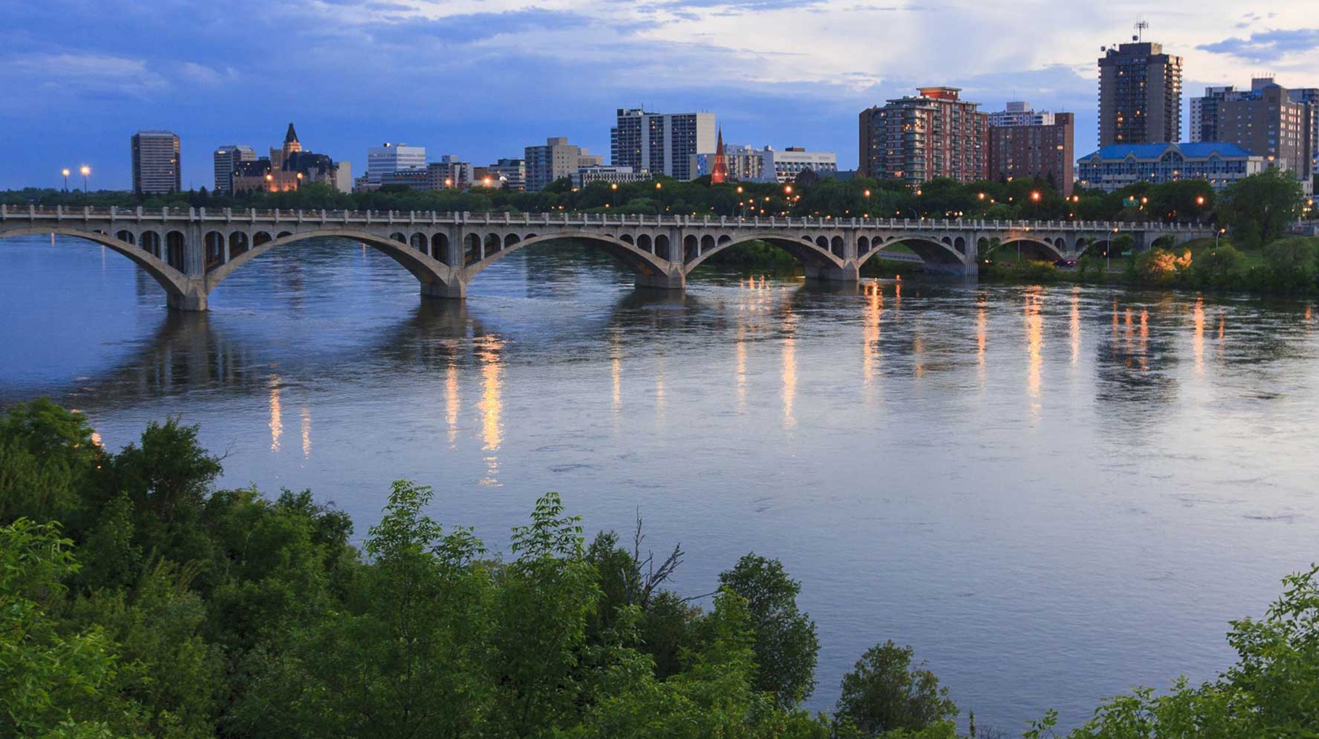 WHAT MAKES SASKATOON ONE OF THE MOST ROMANTIC CITIES IN CANADA?